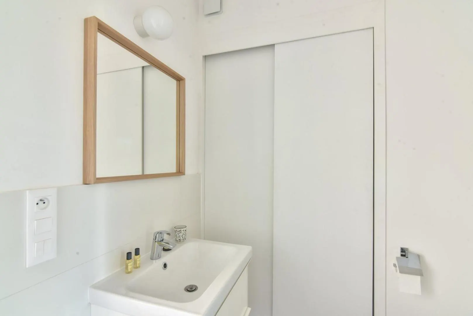 Appartement Guestready - Studio Design Pres Du Moulin Rouge Paris